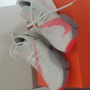 Nike air zoom superrep in light grey and orange size 7.5 mens